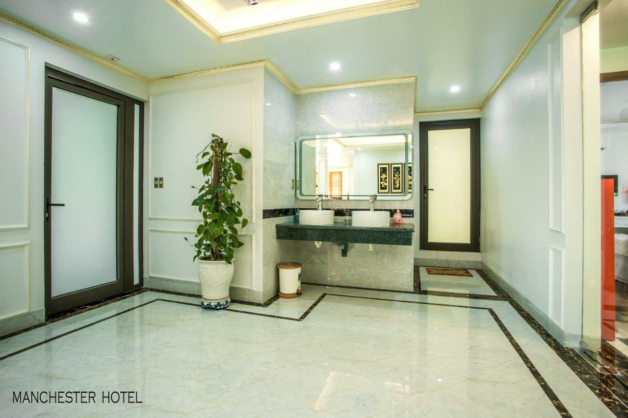 Manchester Hotel Ha Long Esterno foto