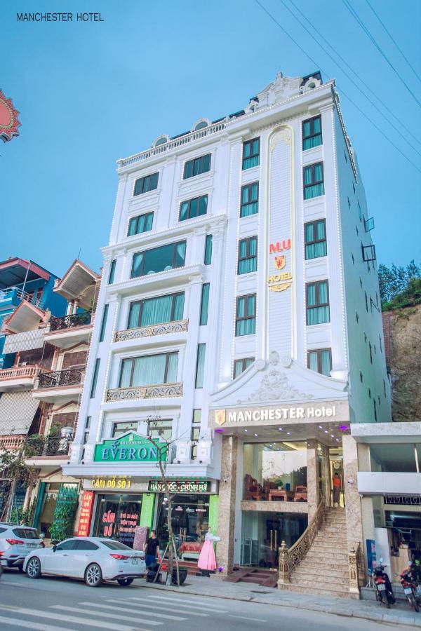Manchester Hotel Ha Long Esterno foto