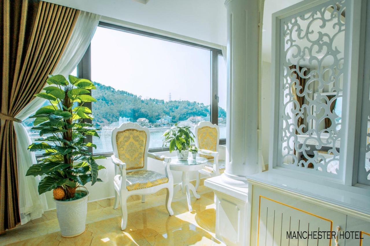 Manchester Hotel Ha Long Esterno foto