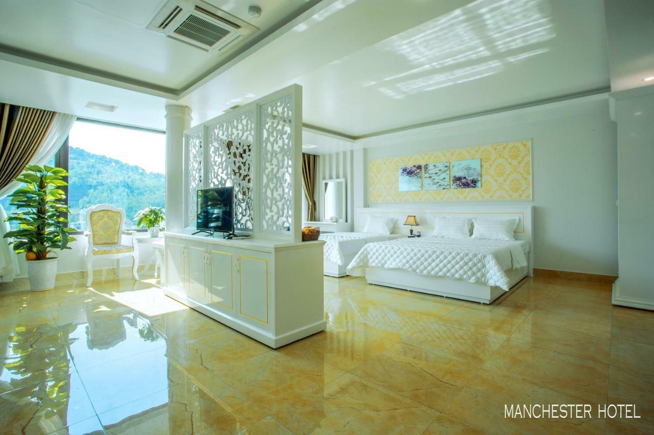Manchester Hotel Ha Long Esterno foto