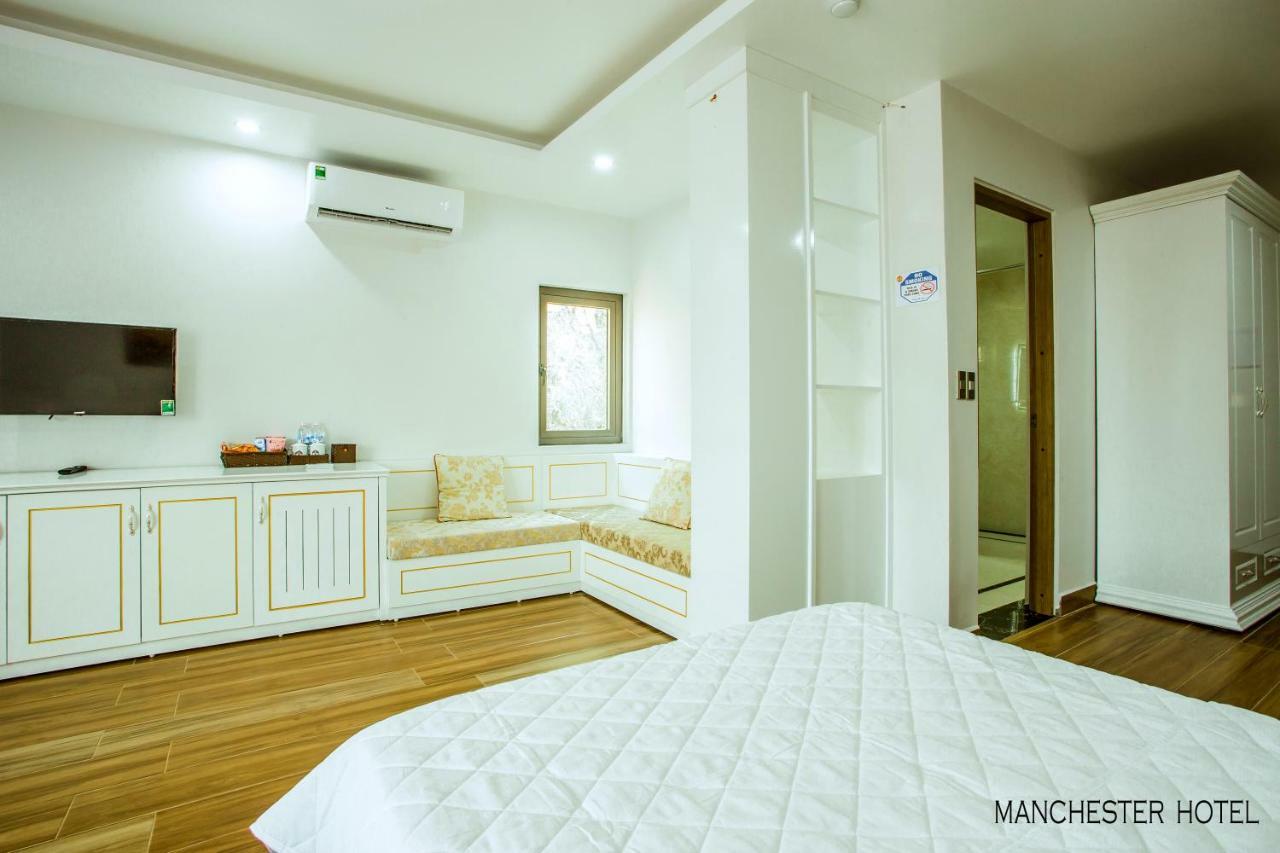 Manchester Hotel Ha Long Esterno foto