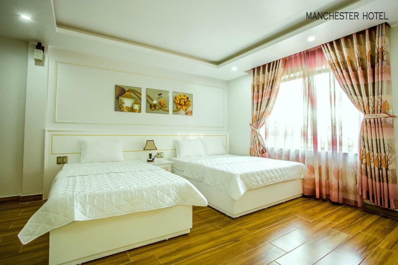 Manchester Hotel Ha Long Esterno foto