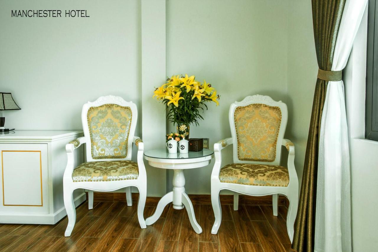 Manchester Hotel Ha Long Esterno foto