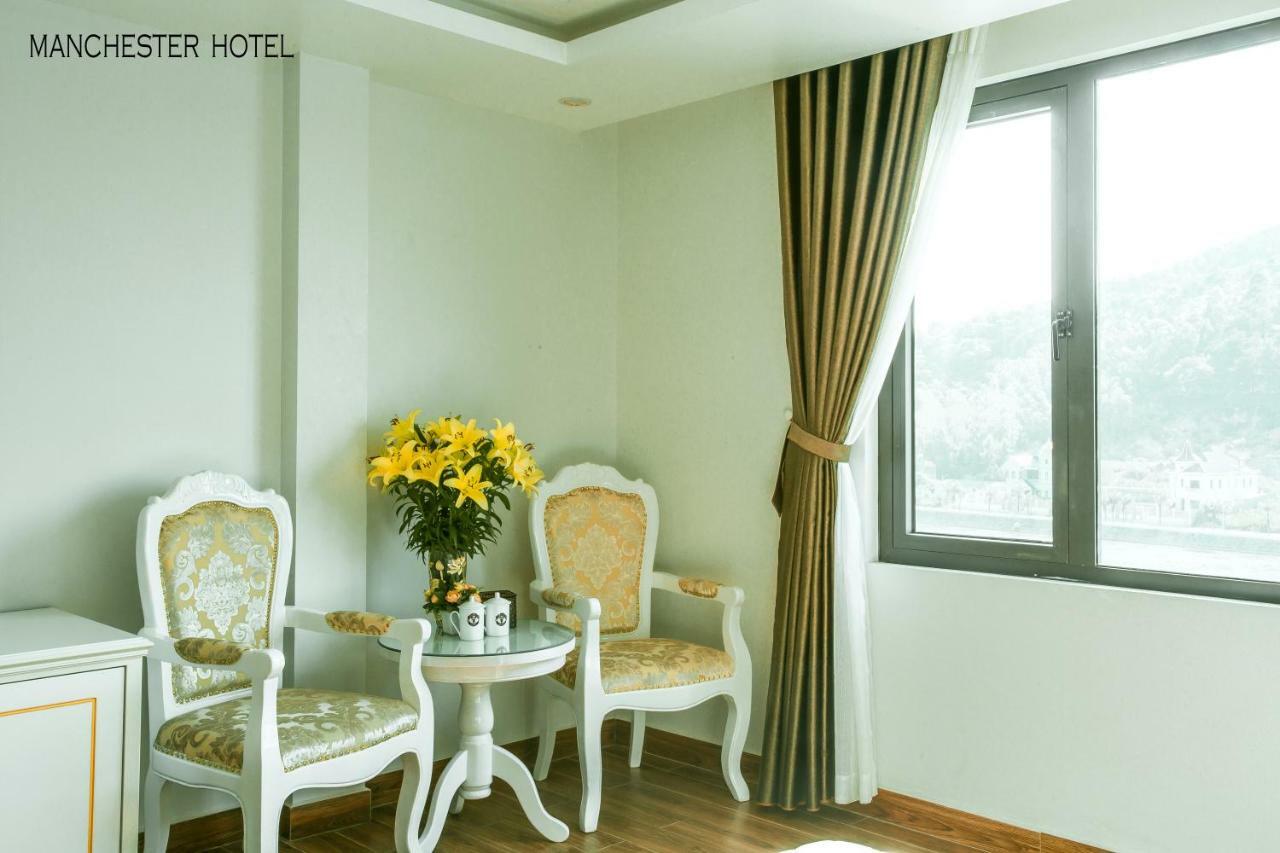 Manchester Hotel Ha Long Esterno foto