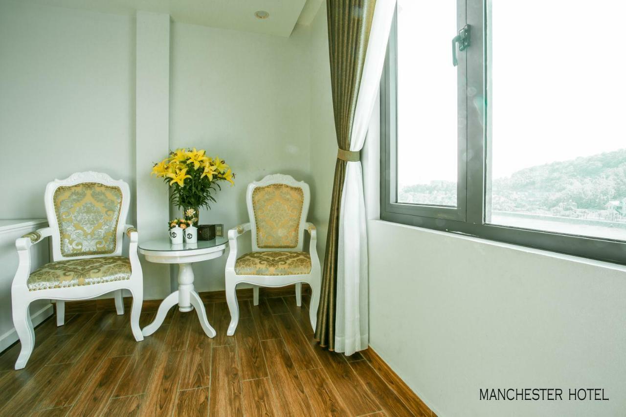 Manchester Hotel Ha Long Esterno foto